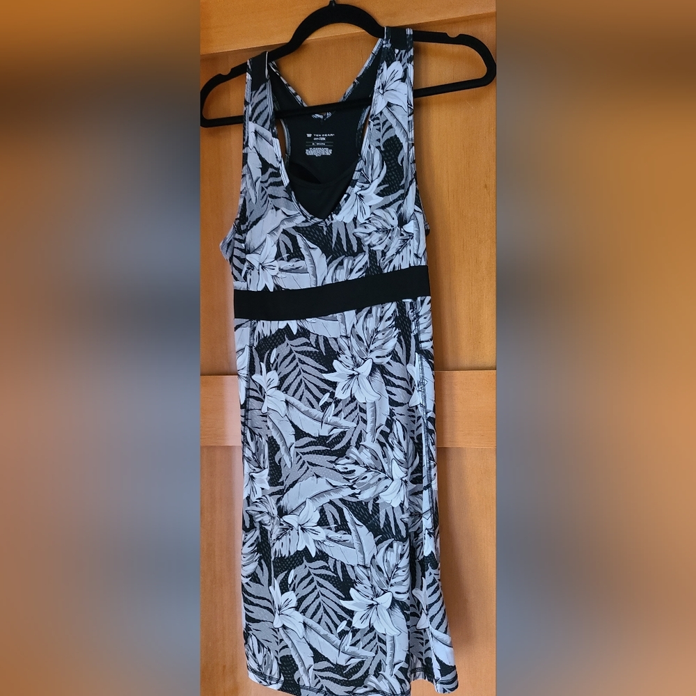 Tek Gear Actuve Dress with Bra shelf
